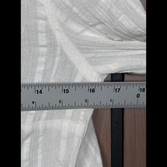 Free People Shirt XS Womens White Long Sleeve Textured Lace Knit Detail Sheer - Picture 3 of 7